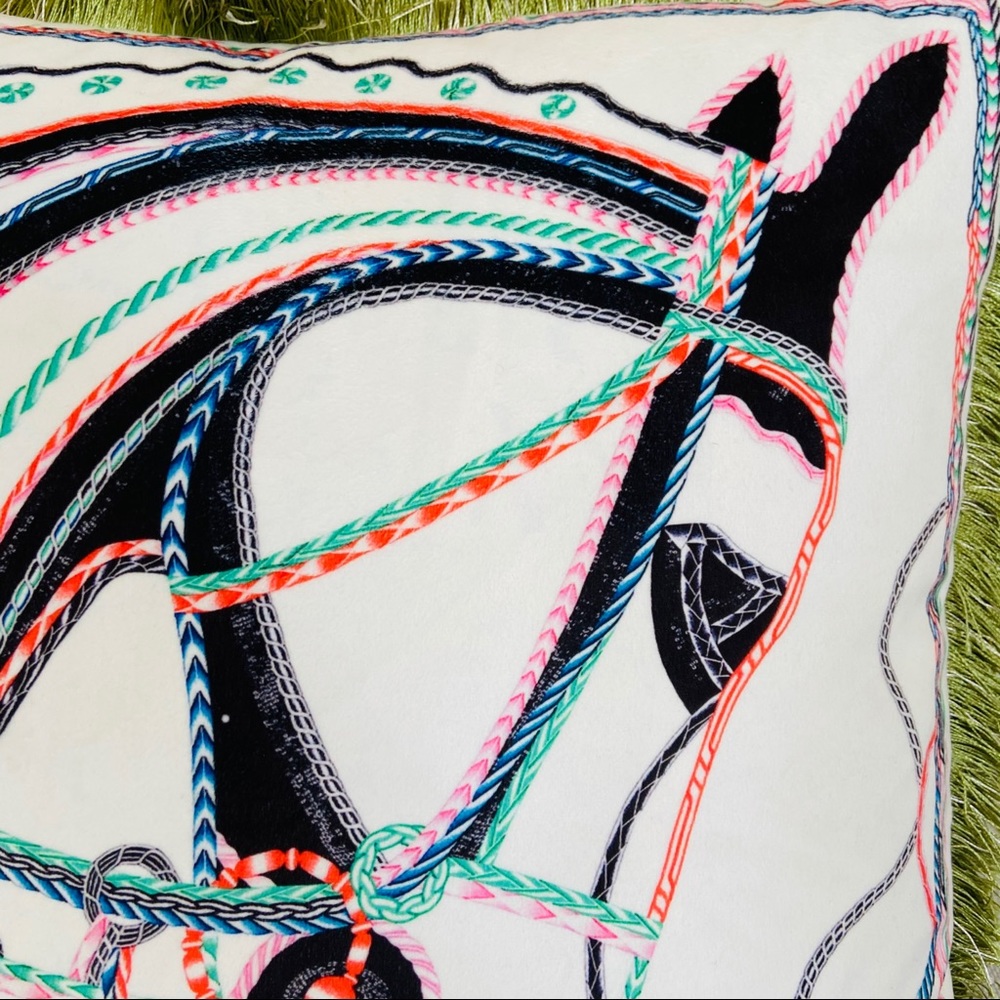 White velvet horse throw decorative accent pillow - Picture 4 of 6